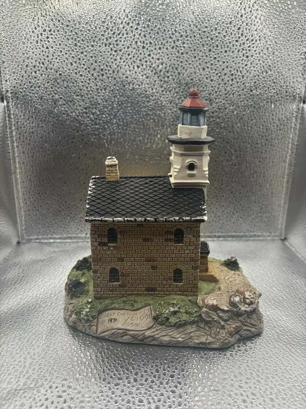Harbour Lights Great Captain Island Connecticut Lighthouse Figurine #114